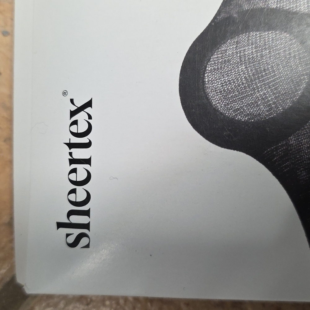 Sheertex Rip Resist Knit Technology Control Top Sheer Tights, Wine Color - Picture 2 of 5